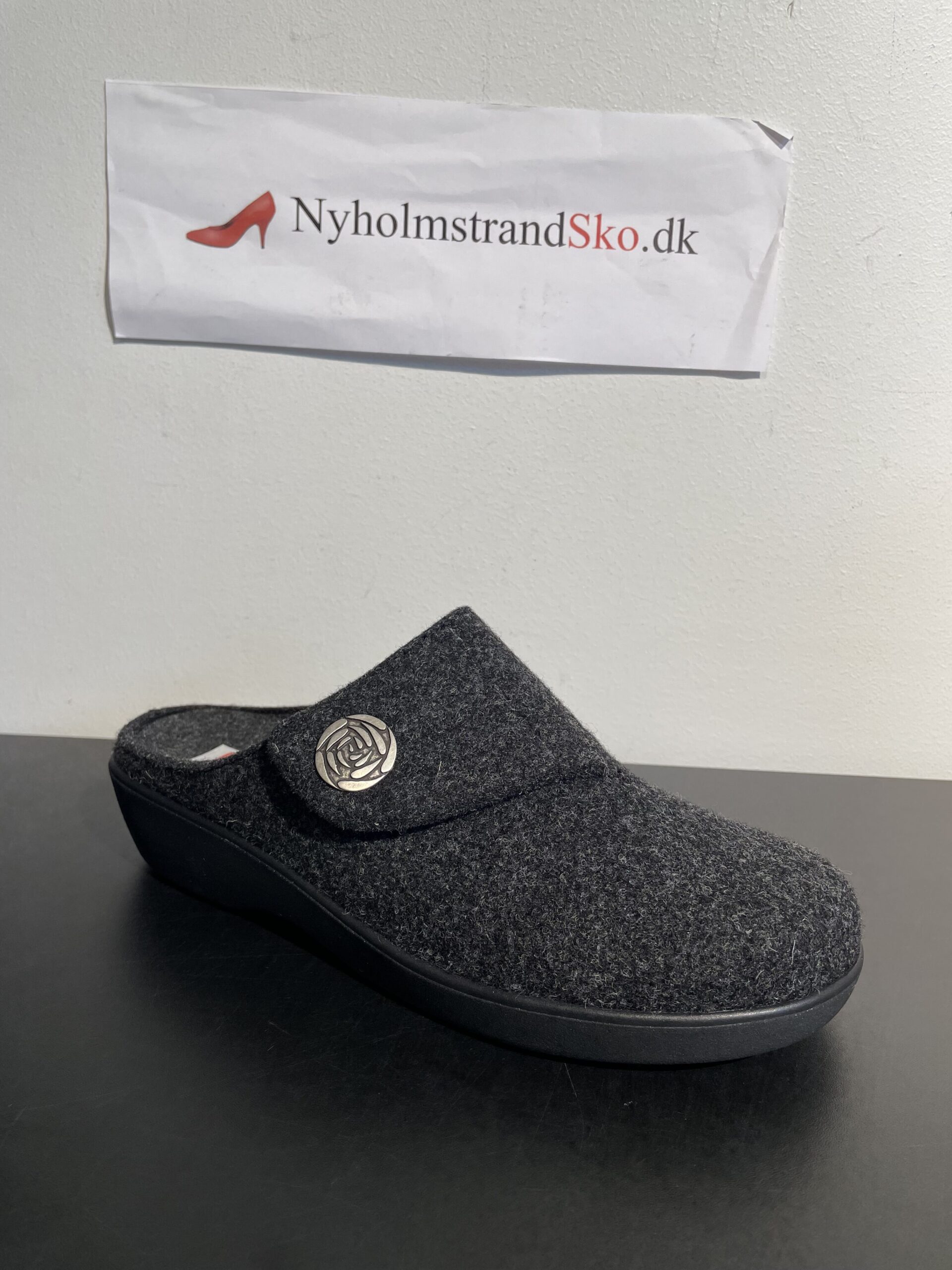 Berkemann hjemmesko med velcro og udtagelig sål. grå uldfilt.