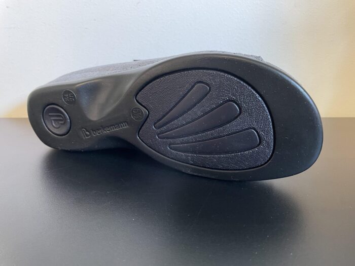 Berkemann damesandal i grå skind, sål