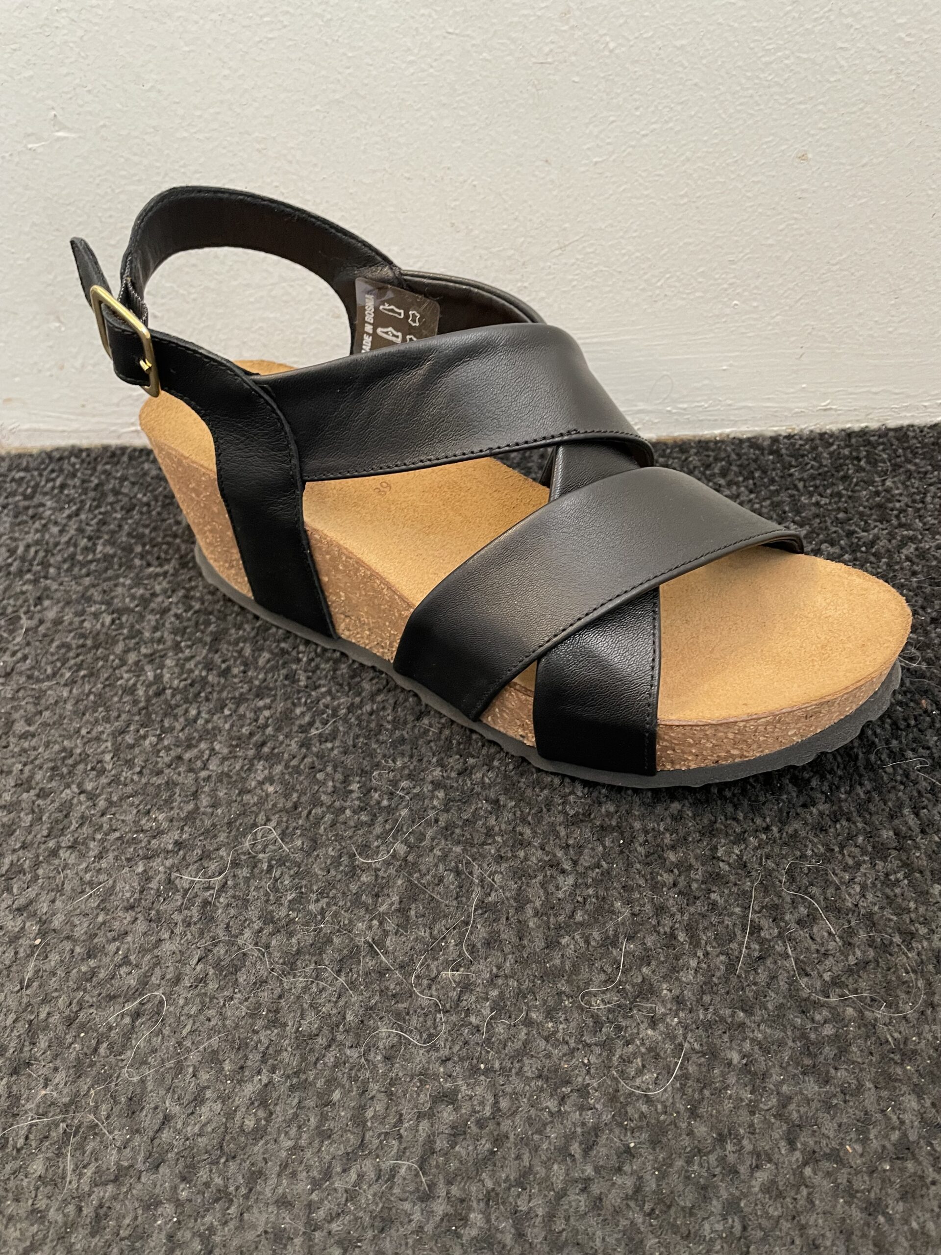 Relax Shoe høj sandal i sort skind