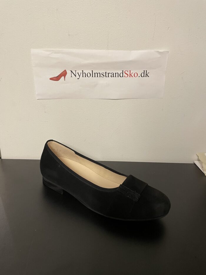 23-42.463-gabor-ballerina-sort-ruskind