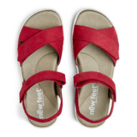 New Feet sandal med krydsrem over tæerne