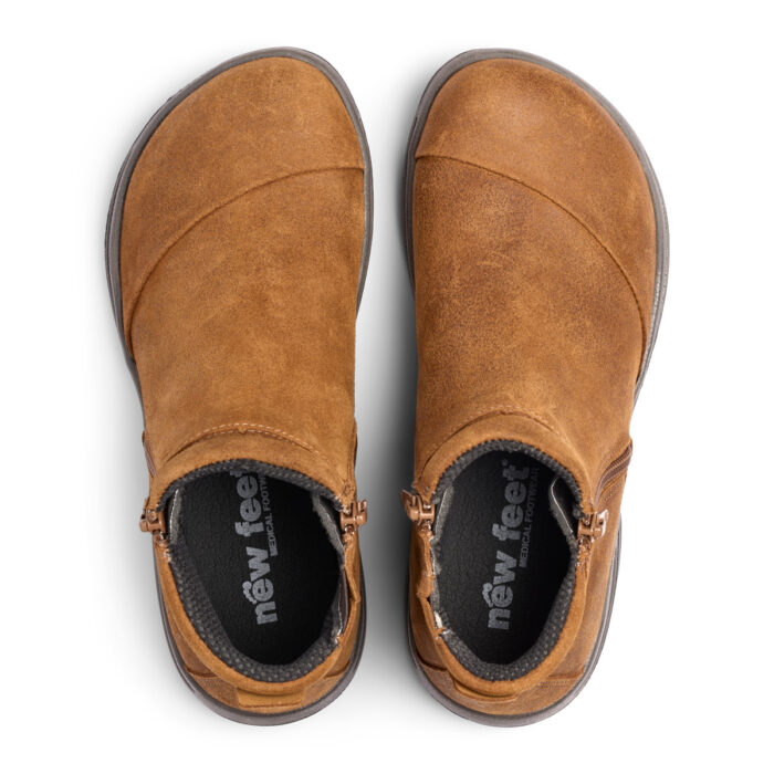 New Feet kort støvle i ruskind, cognac farvet