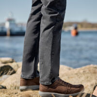 New Feet herresko i brun skind med lynlås og snøre