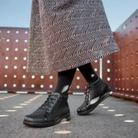 New Feet damestøvle med krokodillelook