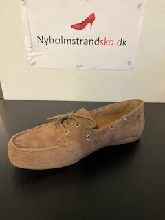 Gabor loafer-sejlersko i brun ruskind