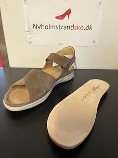 Hartjes beige sandal
