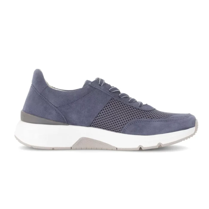 Rolling soft sneaker i jeansblå ruskind og mesh. Sko med snørebånd.