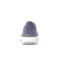 Rolling soft sneaker i jeansblå ruskind og mesh. Sko med snørebånd.