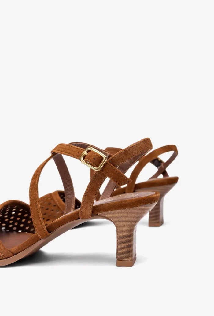 Unisa 6 cm hæl, brun ruskind, damesko.