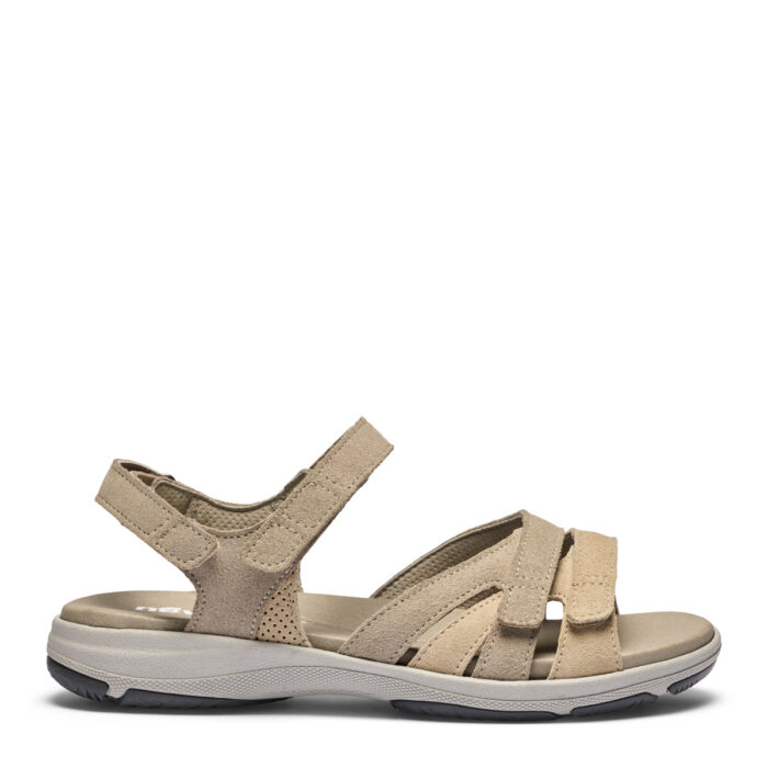 New Feet bred sandal i sandfarvet ruskind