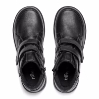 New Feet Kort støvle i glat sort skind, med velcro foran.