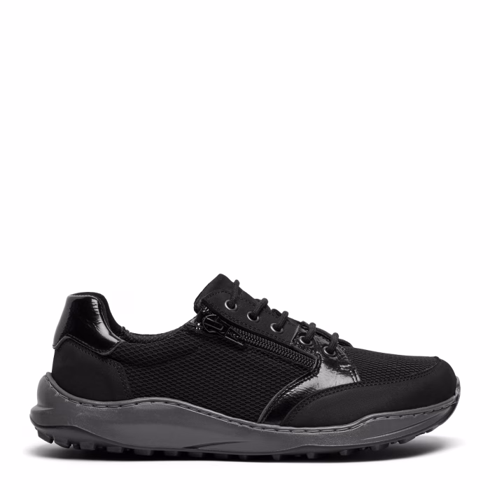 New Feet bred, tålige damesko i sort ruskind og mesh.