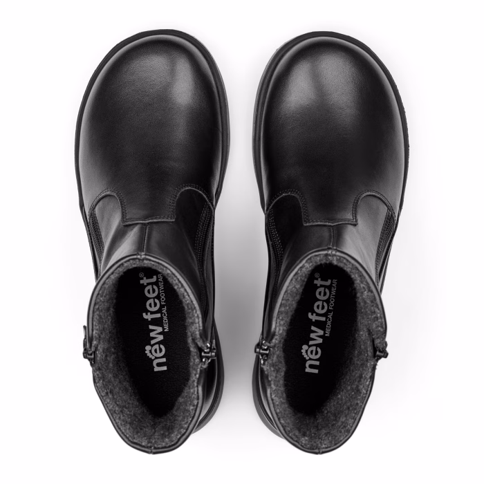 New Feet vinterstøvle med for og tex membran, sort skind med 2 lynlåse.